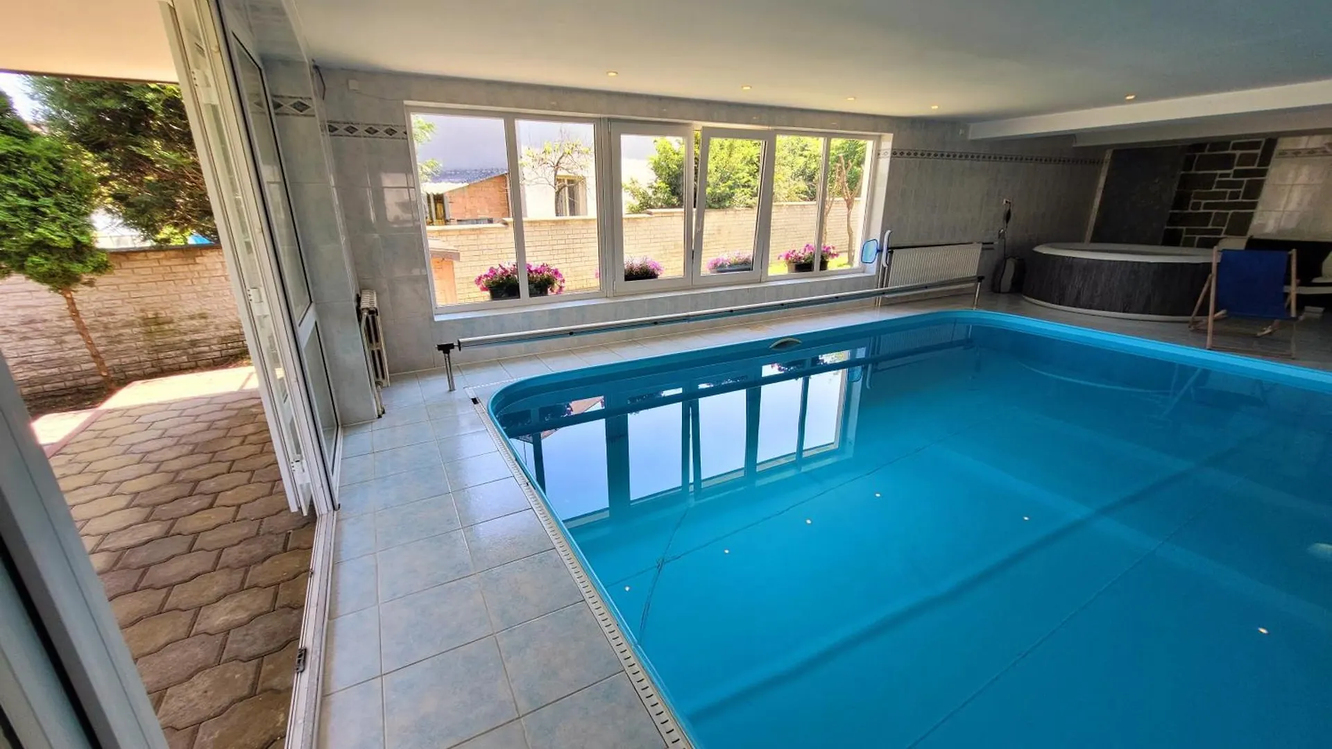 Wellness Aqua House Villa Prag